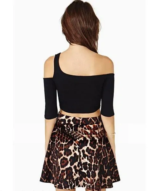 Dámský krátký top na jedno rameno