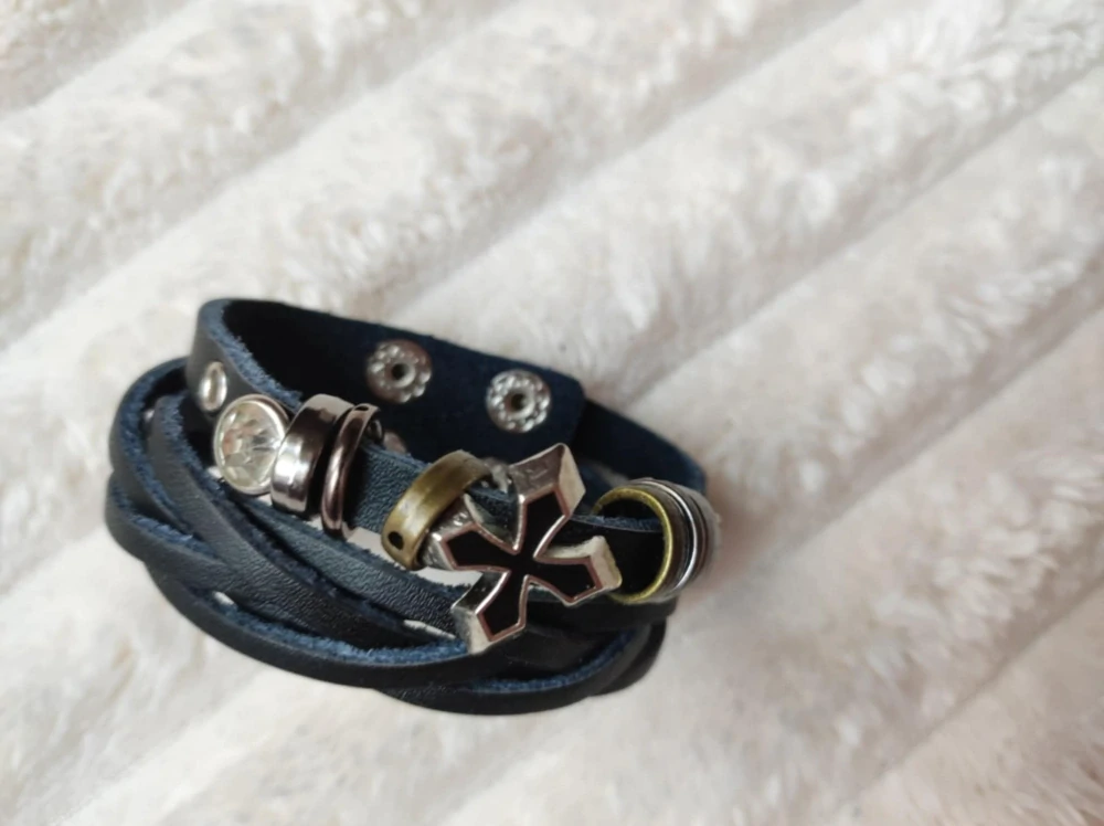 Dámský kožený náramek Styl: Punk