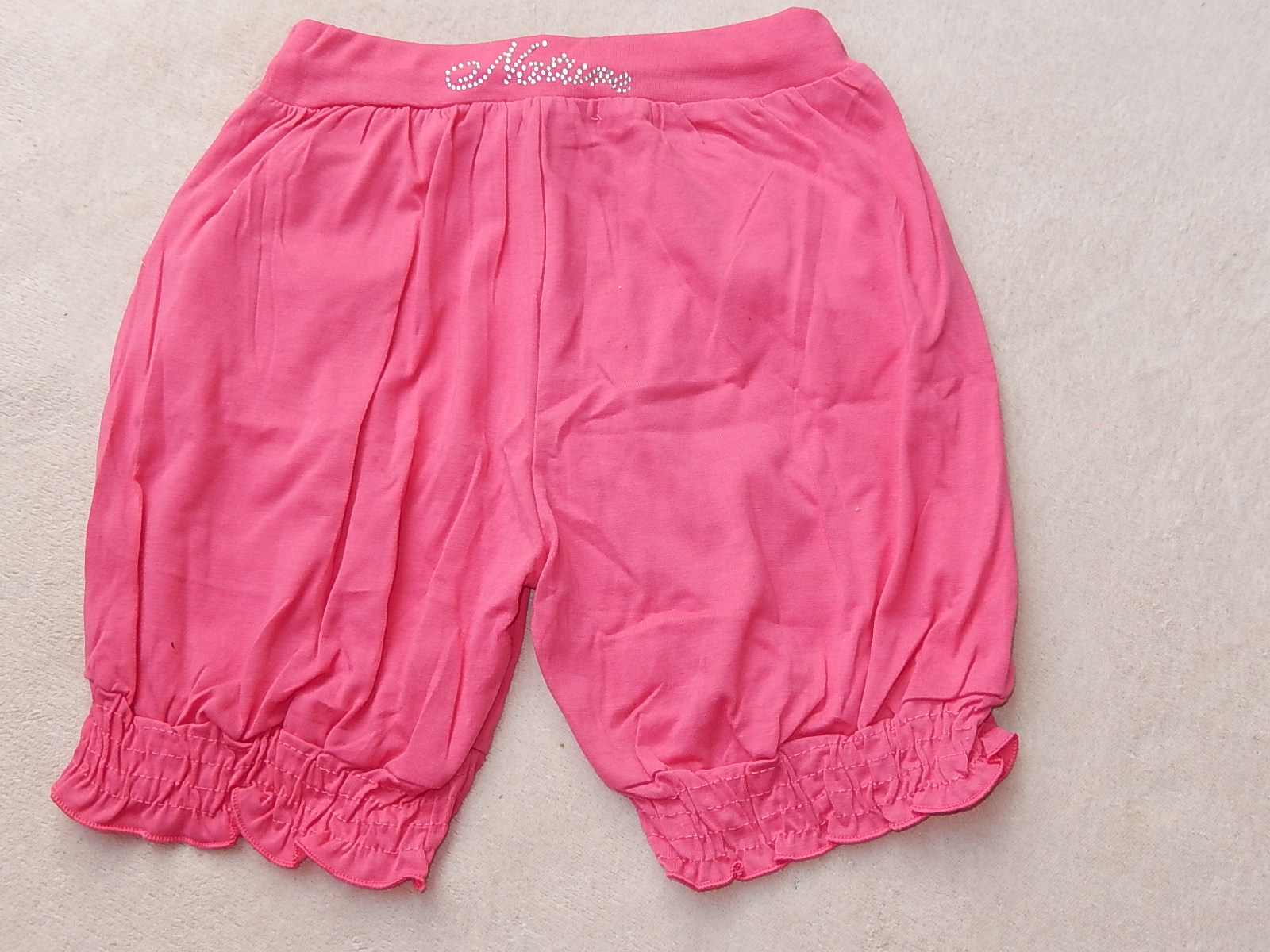 Letní šortky s nápisem