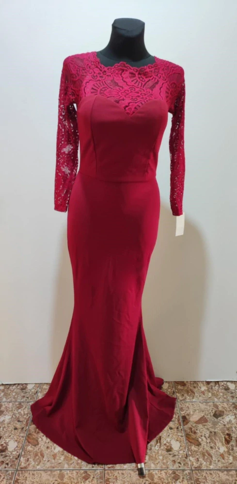 Dámské dlouhé šaty s krajkovými rukávy bordó