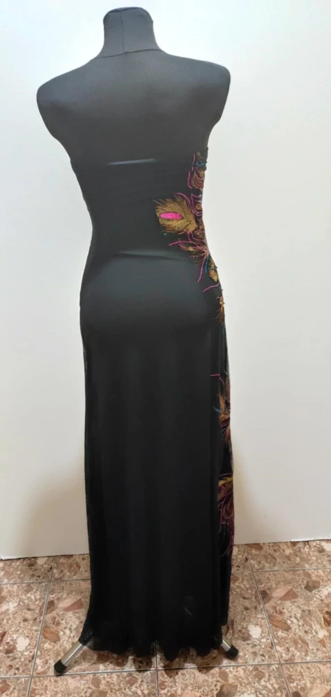 Dámské luxusní večerní šaty s vyšívaným vzorem pavích per