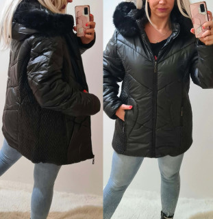 Dámská prošívaná zimní s kapucí BELLA vpředu na zip černá